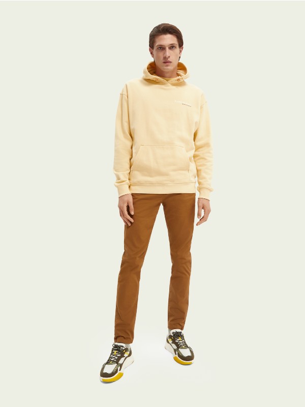 Scotch-and-Soda-chinos2-001